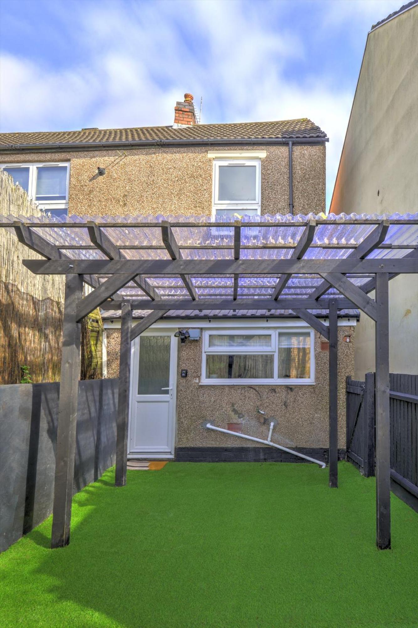 4 Bedrooms Homely House With Garden- Sleeps 9 Comfortably With 6 Comfortable Beds, Free Street Parking, Business Travellers, Contractors, & Holiday-Goers, Coventry, Near All Major Transport Links In Coventry And Motorway Exteriör bild